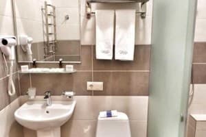 Отель Украина. Стандарт двухместный  8