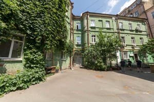 Апарт-отель on Zoloti vorota